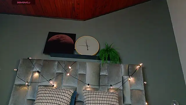 Онлайн чат XXX ValentinaWolf__