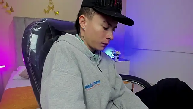 Nascary_FoxのライブXXXチャット