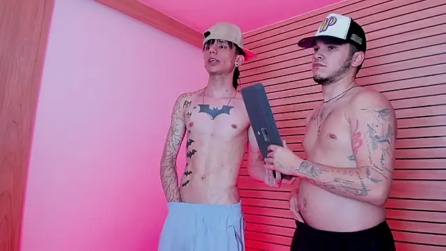 TheBatMansion's Live XXX Chat