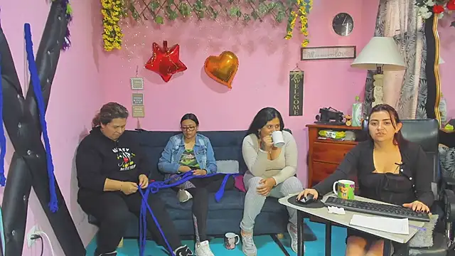 lesbiancupleのウェブカメラショー