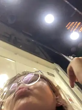 Chatroom XXX en direct de __BabyShowPublic__