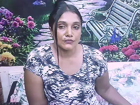 Chatroom XXX en direct de IndianSexyLady20