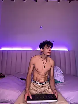 abrilandjulian লাইভ XXX চ্যাট