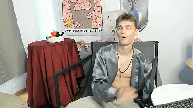 Shadow_blink   即時 XXX 聊天