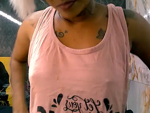 Chatroom XXX en direct de indian_barbie