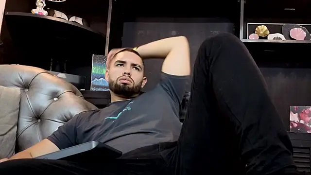 Chatroom XXX en direct de matteosantos