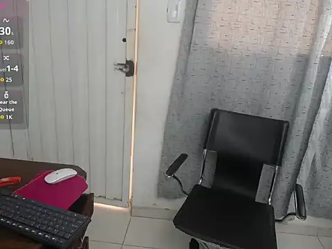 miss_charlott_18 Chat XXX in diretta