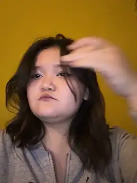 Lilit_Akato Adlı Modelin Canlı XXX Sohbeti