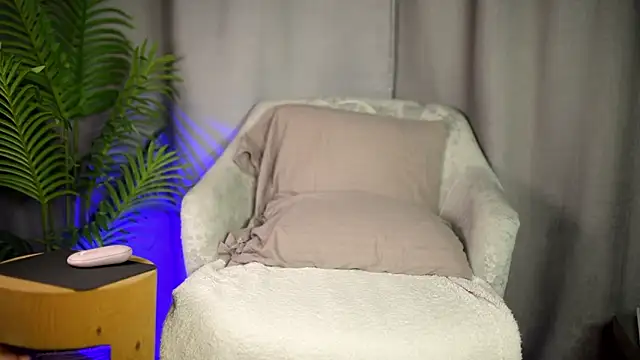 juwenta's Live XXX Chat