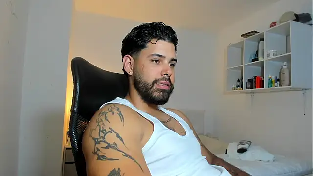 دردشة Justyn_Torres الجنسية المباشرة