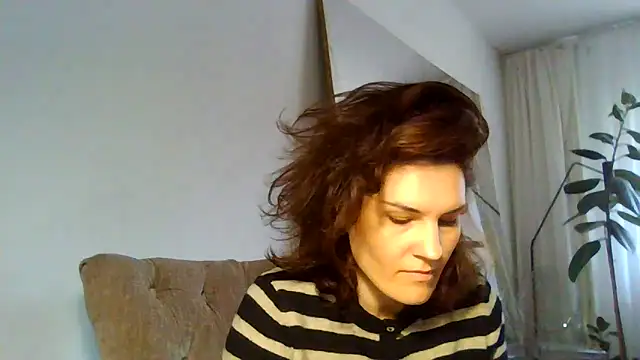 Ms-Lust1- Live XXX-chat