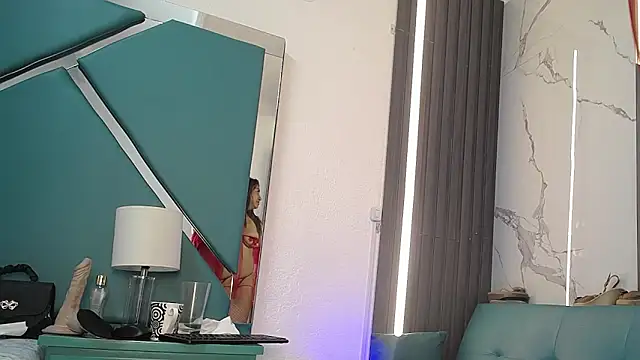 chloe__Jones_'s Live XXX Chat