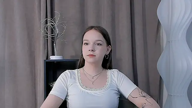 KiraGbur – webcam-show