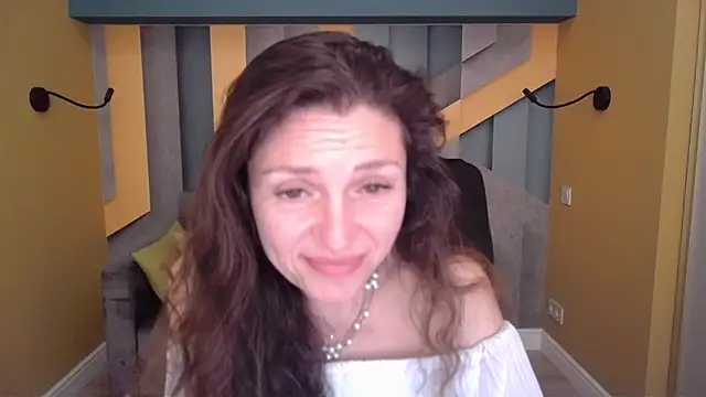 XXX chat uživo modela EllaLong