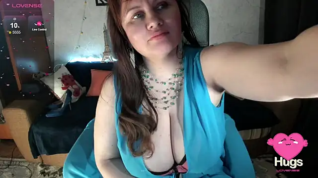 Nikki_March: онлайн-секс-чат