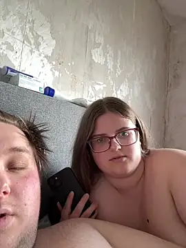 Czat XXX na żywo – CurvyPaar2