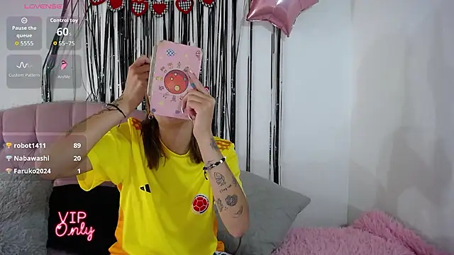 emily_cooper_pym Chat XXX in diretta