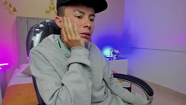 دردشة Nascary_Fox الجنسية المبا شرة