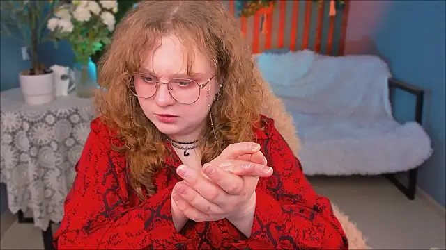 SaraSweetness Chat XXX in diretta