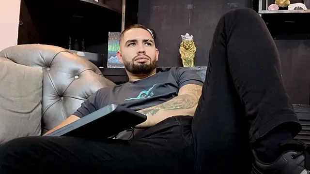 matteosantos: απευθείας συνομιλία ΧΧΧ