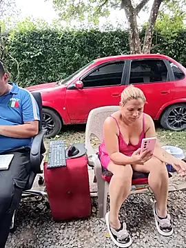 hotandfierylatinos2023's Live XXX Chat