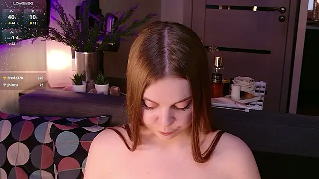 bratwifelina's Live XXX Chat