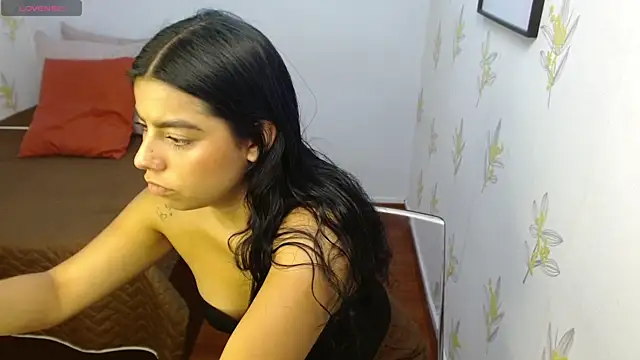 Laia_white Live XXX Chat