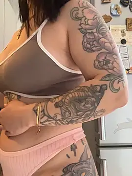 Živý XXX chat Luccreccia_