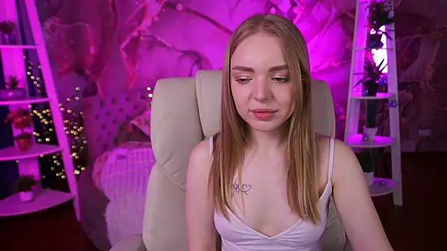 Chatroom XXX en direct de EmilySunshineS