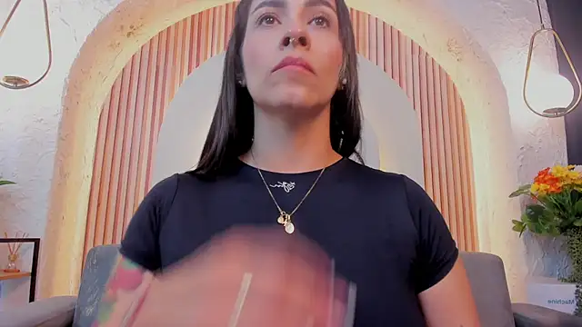 XXX chat uživo modela violet_scott_