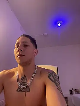 TitanNoirのライブXXXチャット