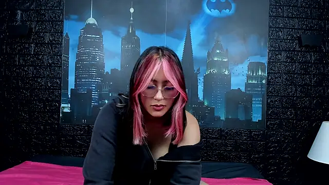 XXX chat uživo modela PinkyyPieee_