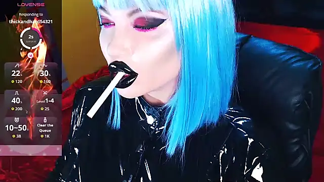 XXX chat uživo modela Roxyenergy