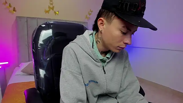 Nascary_FoxのライブXXXチャット