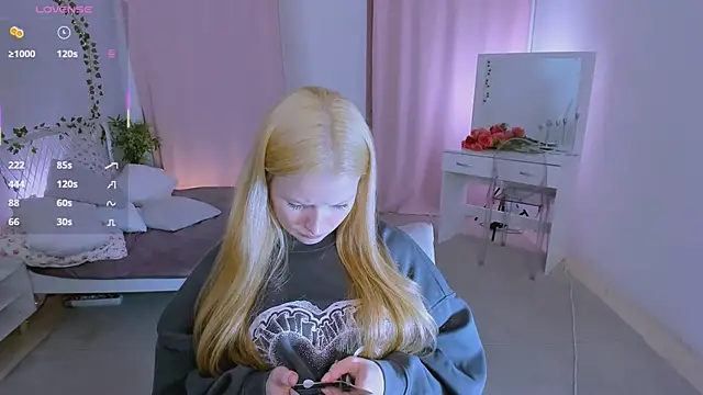 دردشة Laly_Peach الجنسية المباشرة