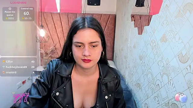 Zoe__Taylor__: онлайн-секс-чат