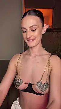 Cartier_GのライブXXXチャット