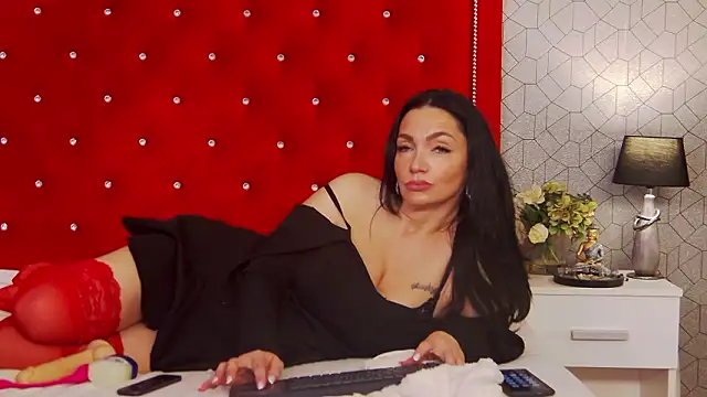 GraceMontclaire's Live XXX Chat