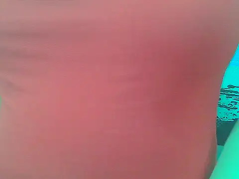 keepmepregnantT: διαδικτυακό σόου στην κάμερα