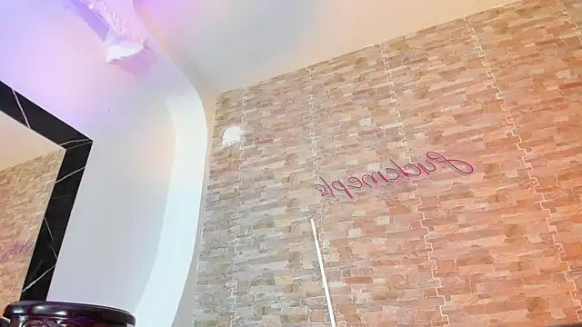 Онлайн чат XXX Dreams_Chloe