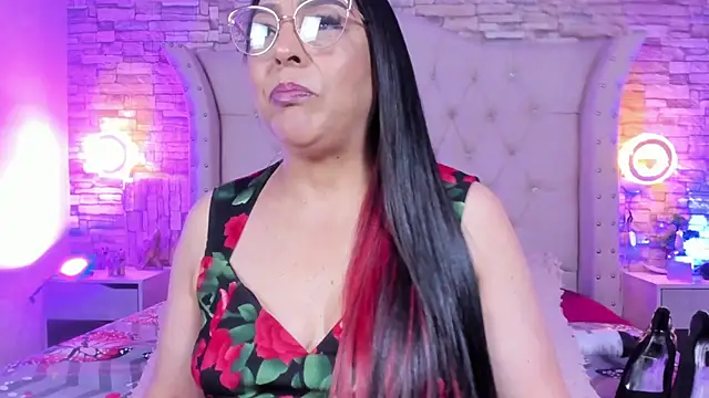 Онлайн чат XXX Gina_Myers