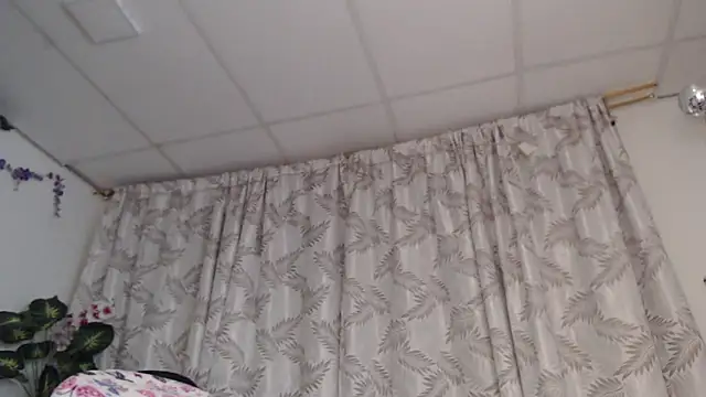 Онлайн чат XXX valquiria_sirgun