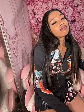 XXX chat uživo modela mismialove