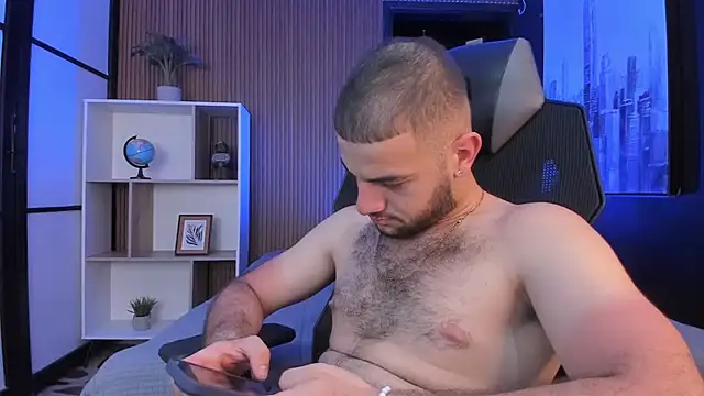 MaximusClark's Live XXX Chat