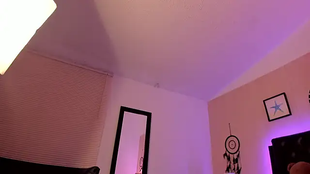 LolaVillalobos' Live XXX Chat