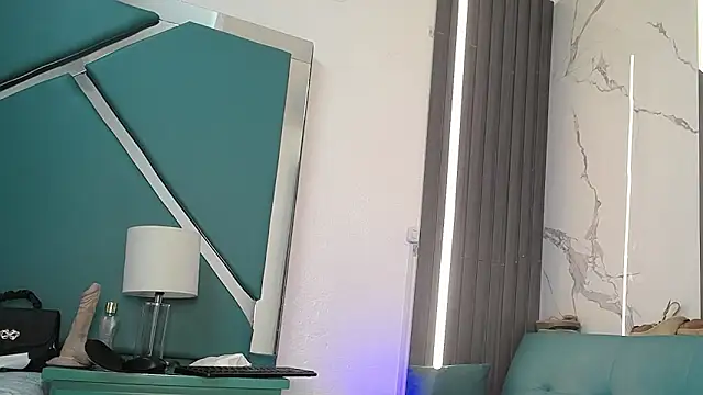 chloe__Jones_: онлайн-секс-чат