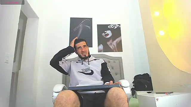 marc_ruffa's Live XXX Chat