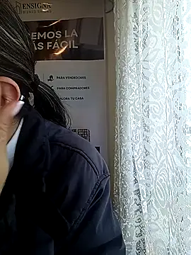 دردشة Valentina--1 الجنسية المباشرة