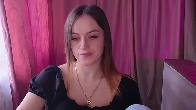 Illa_May Chat XXX live