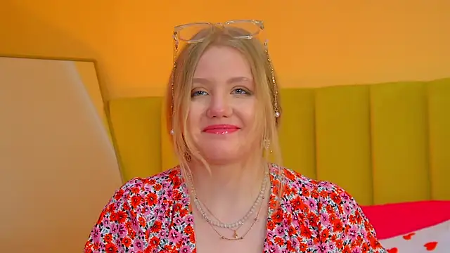 EmilyEvanse's Live XXX Chat